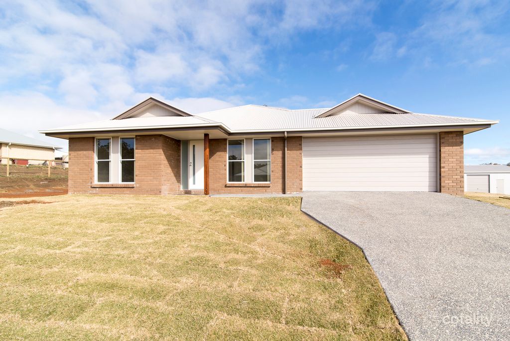 13 Rosella Gardens Dr, Meringandan West, QLD 4352