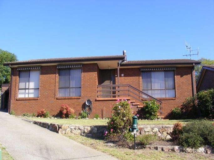 13 Hart Cres, Bega, NSW 2550