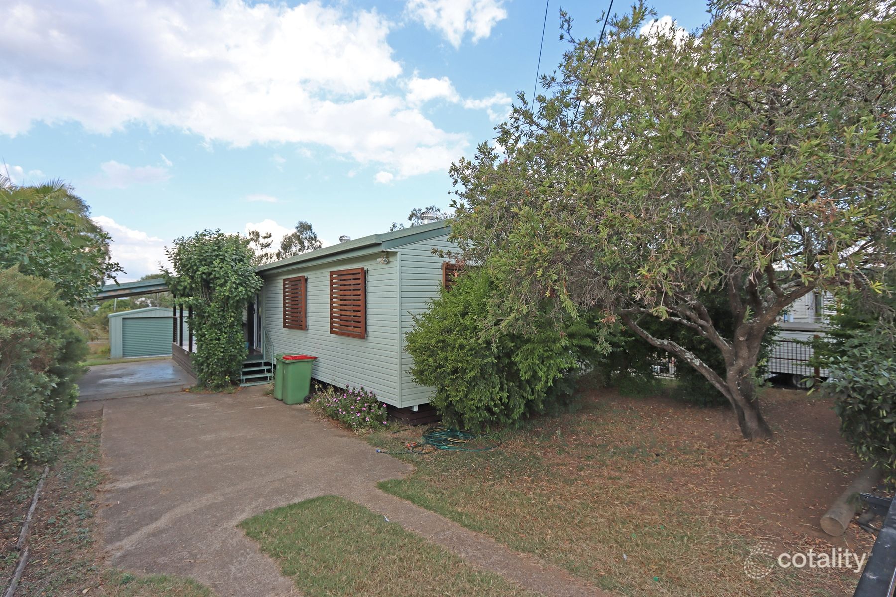 27 Logan St, North Booval, QLD 4304