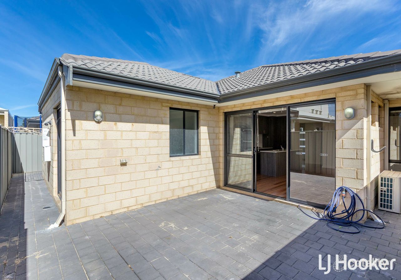 7/16 James St, Cannington, WA 6107
