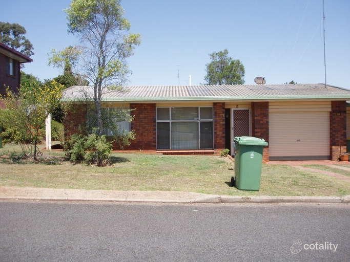 2/136 Curzon St, Rangeville, QLD 4350