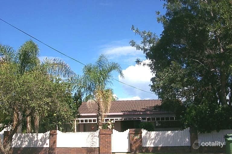 1 Yalumba St, Kippa-Ring, QLD 4021