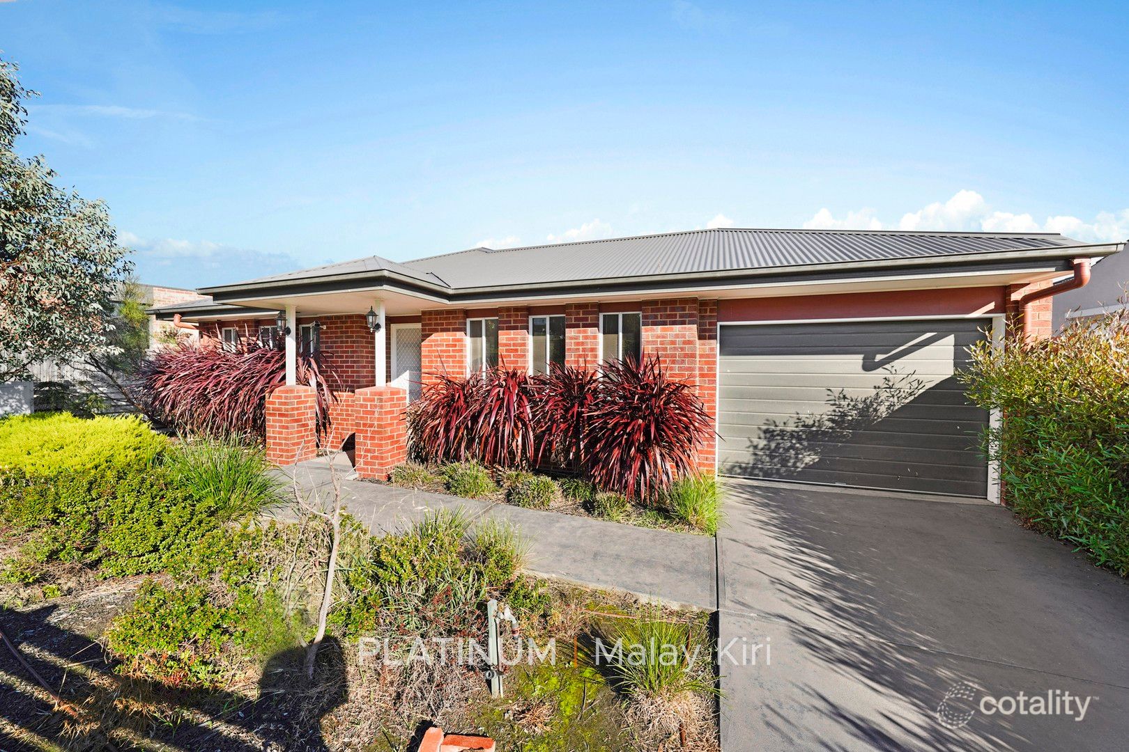 1 Rowan Dr, Doveton, VIC 3177
