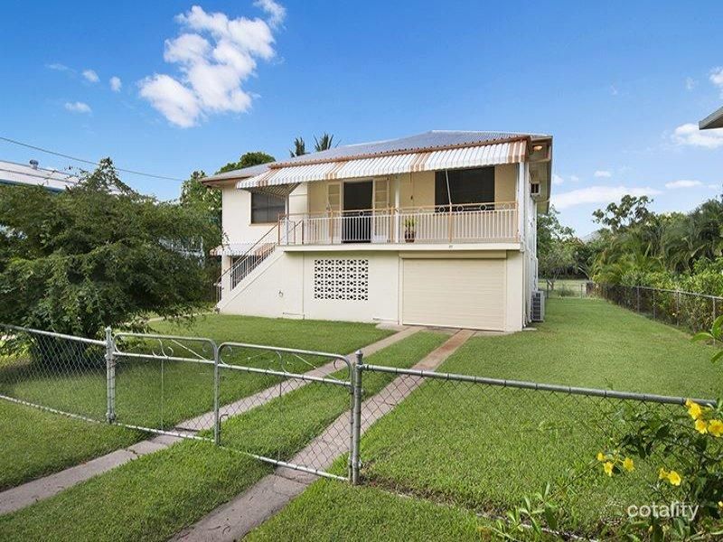 37 Purves St, Mysterton, QLD 4812