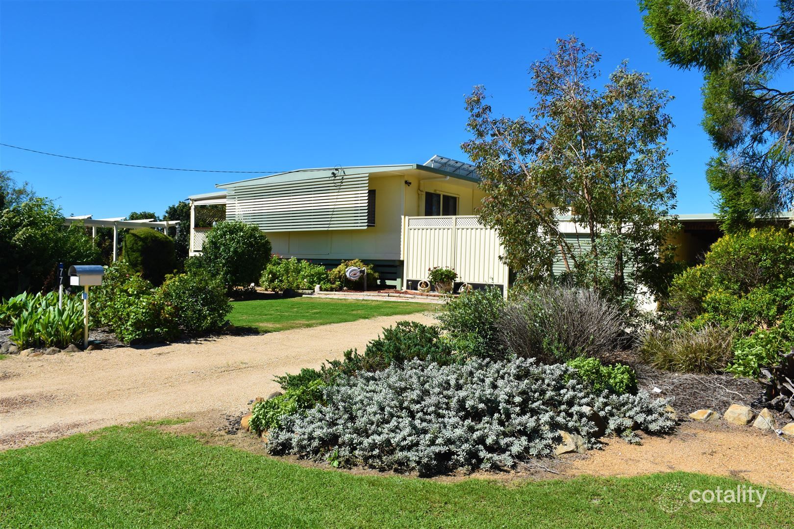 77 Logan Rd, Clifton, QLD 4361