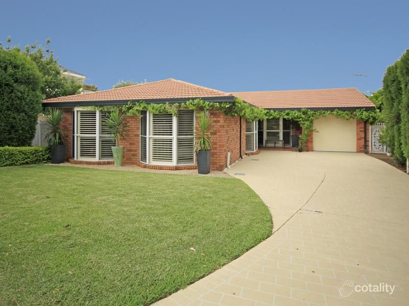 4 Jarrah Cl, Alfords Point, NSW 2234