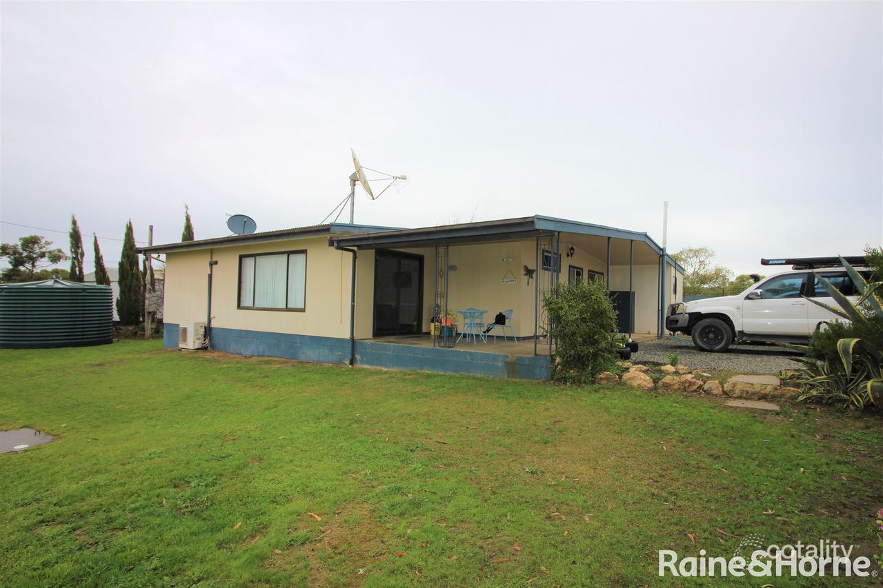 9 First St, Wangary, SA 5607