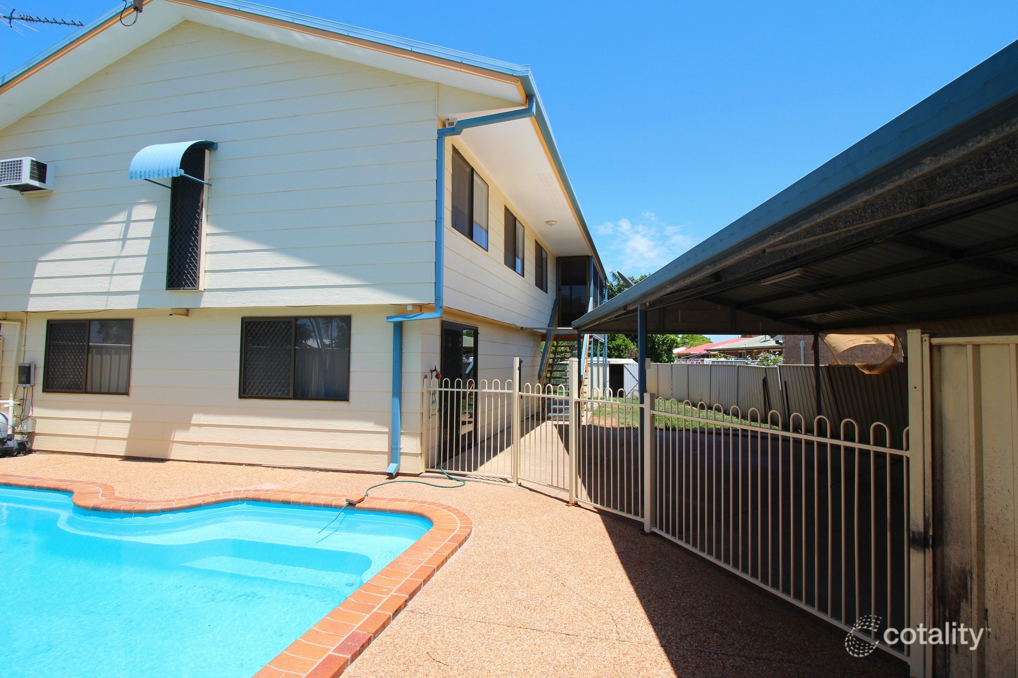 163 Opal St, Emerald, QLD 4720