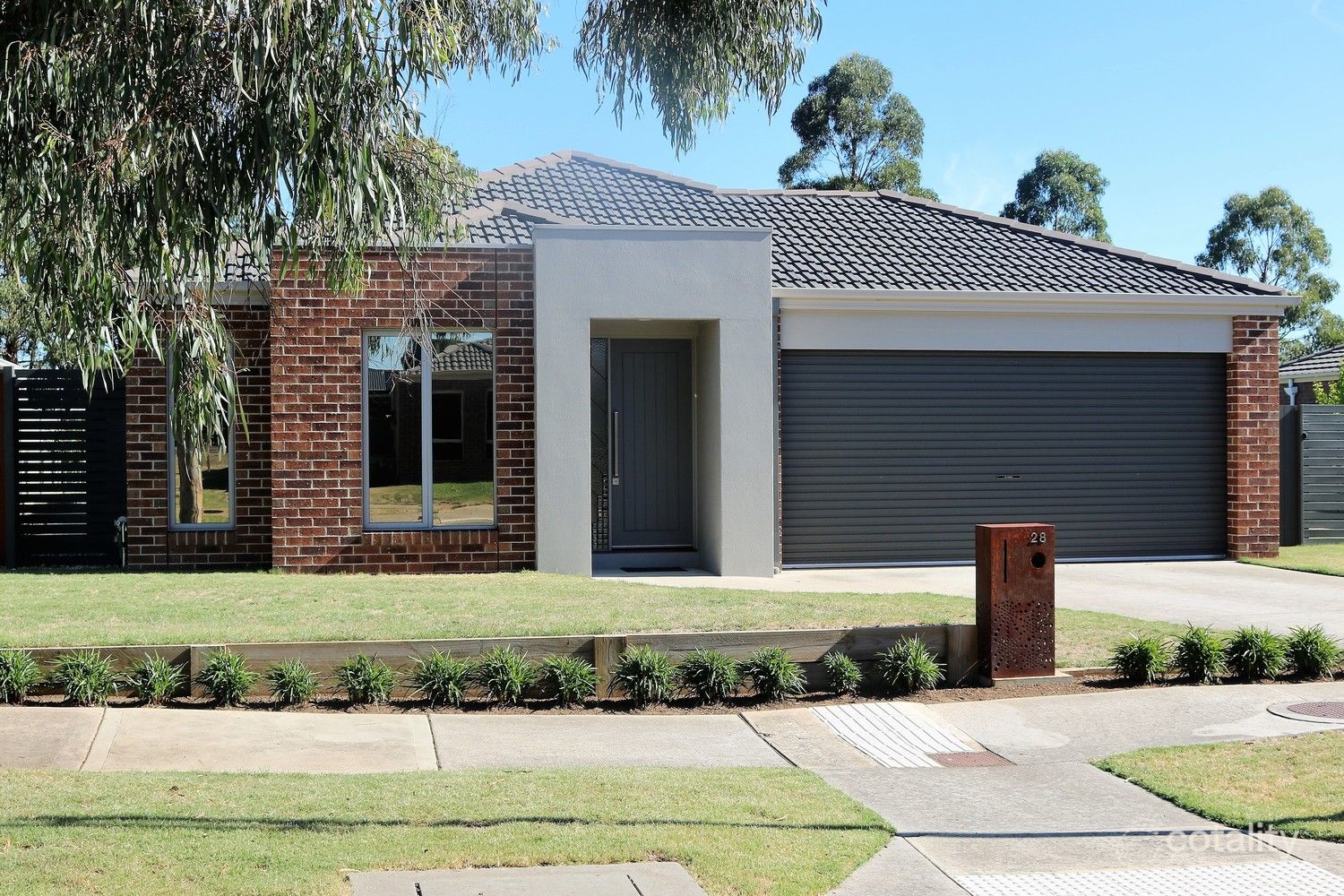 28 Delaney Dr, Miners Rest, VIC 3352