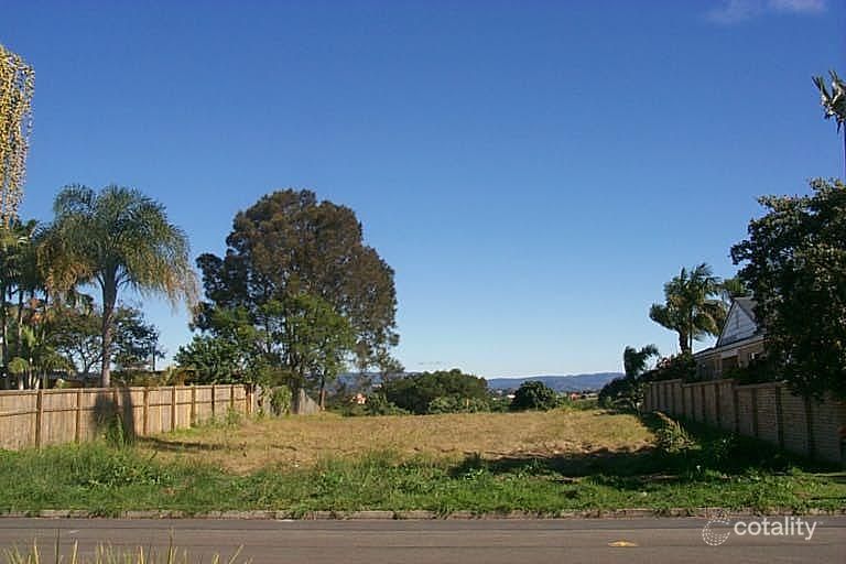 40 River Cres, Broadbeach Waters, QLD 4218