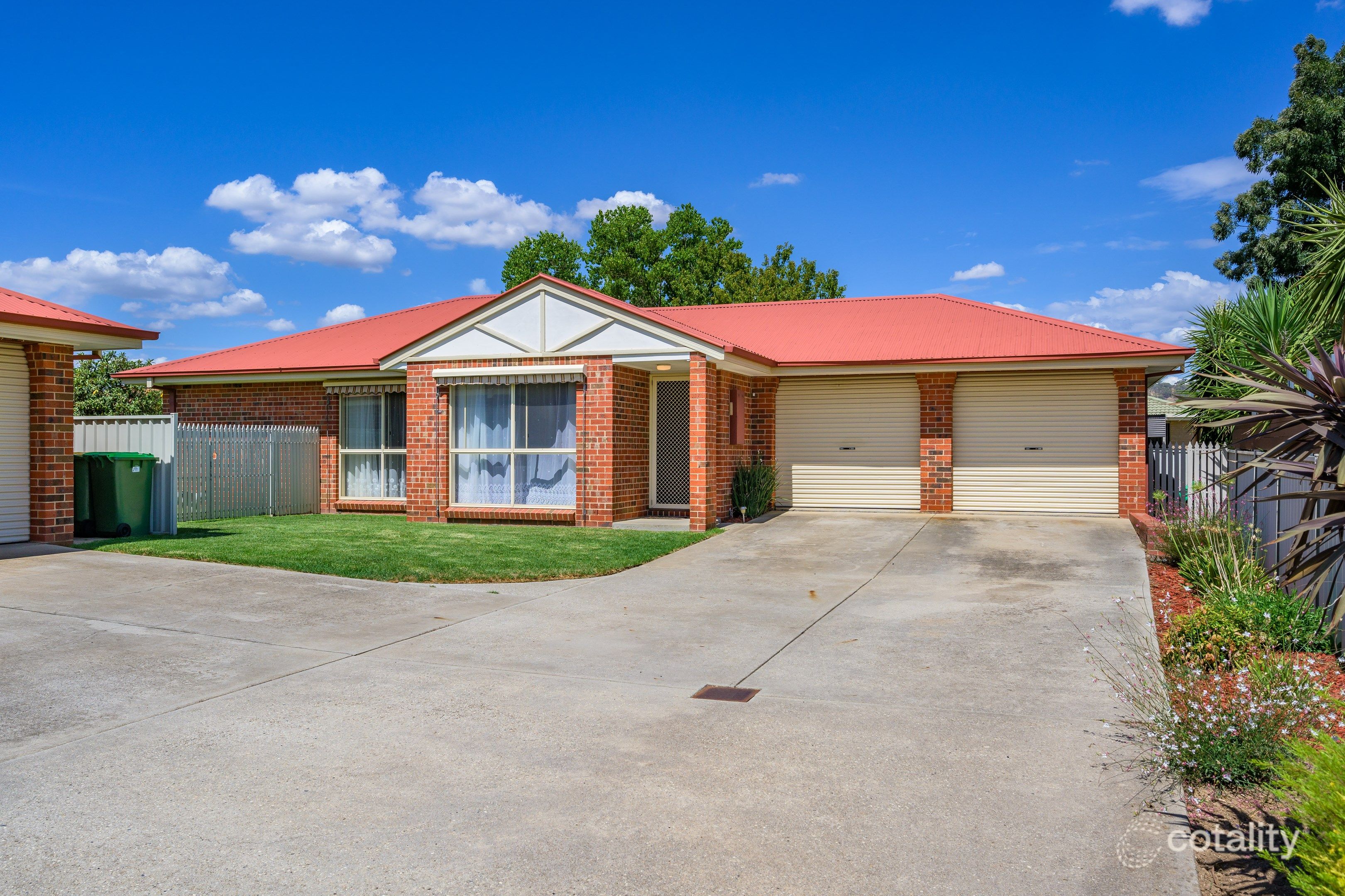 2/41 Mayfair Dr, West Wodonga, VIC 3690