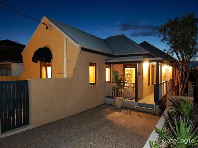 26 Robertson Rd, North Curl Curl, NSW 2099