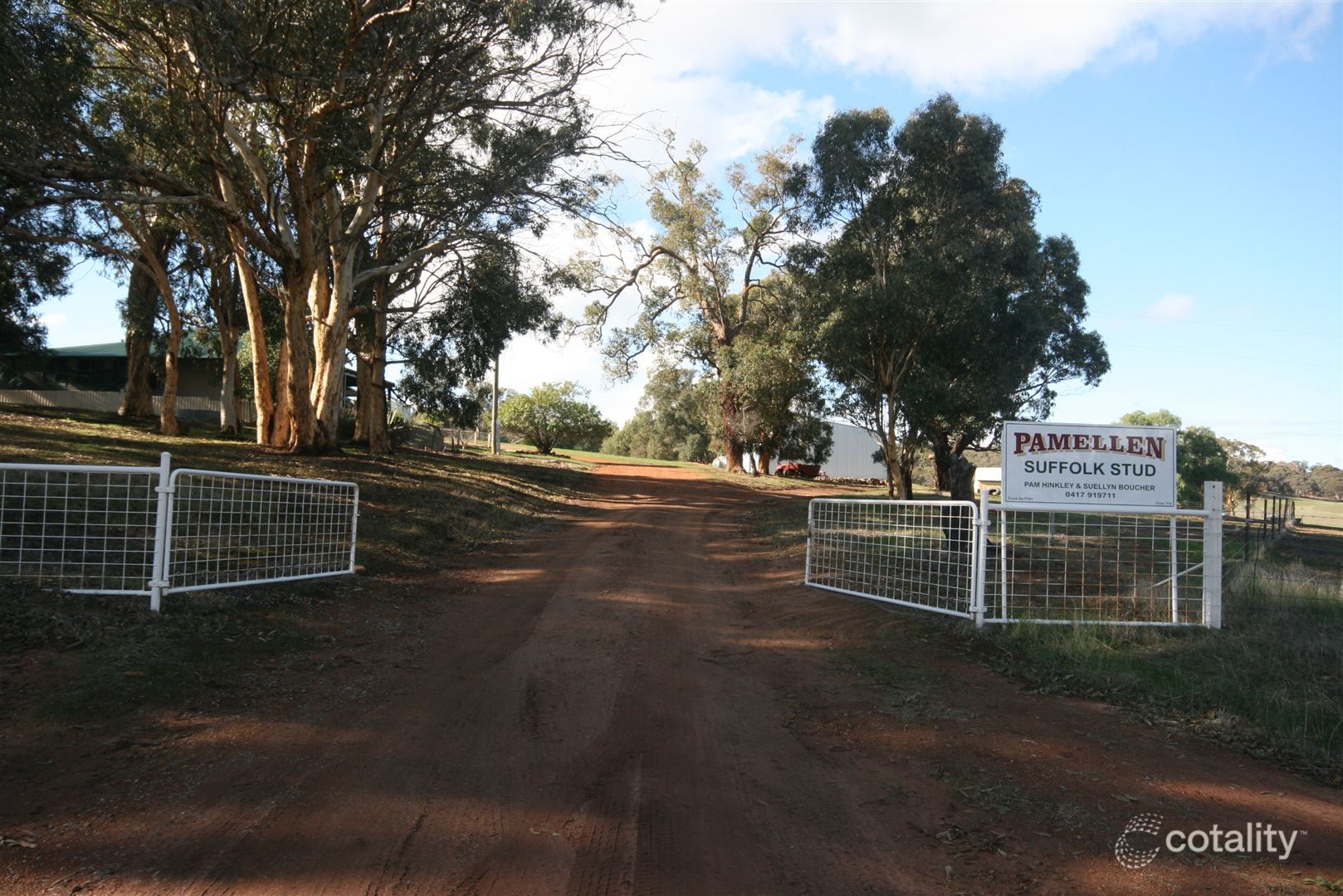 269 Eadine Rd, Clackline, WA 6564