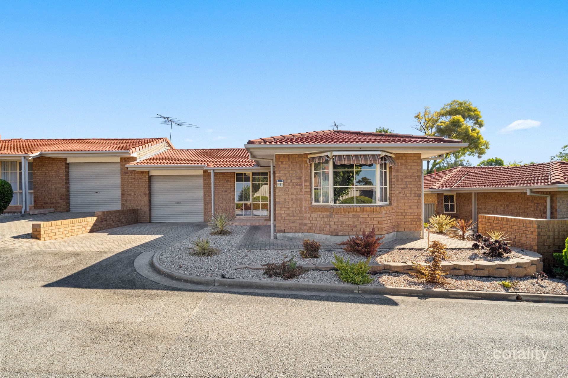 17/17 Zwerner Dr, Hallett Cove, SA 5158