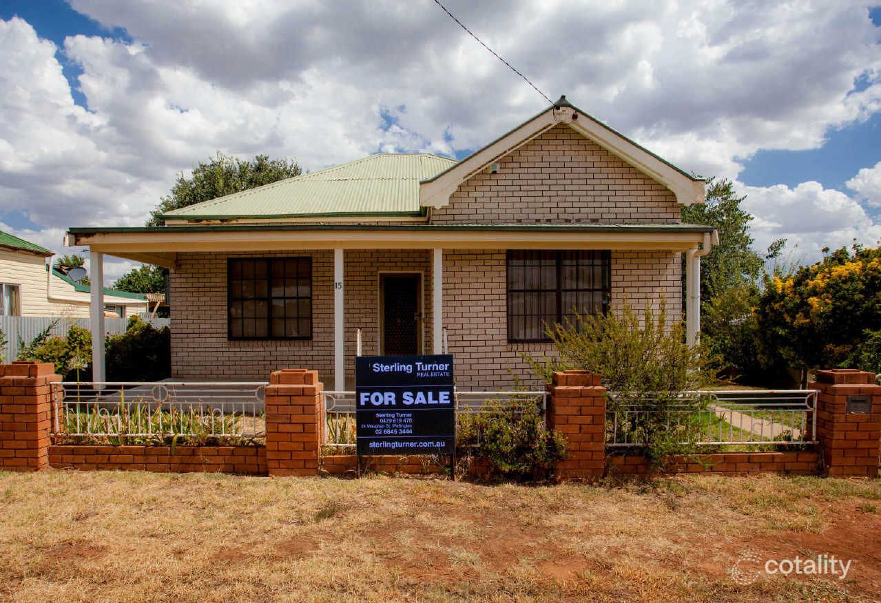 15 Clive St, Wellington, NSW 2820