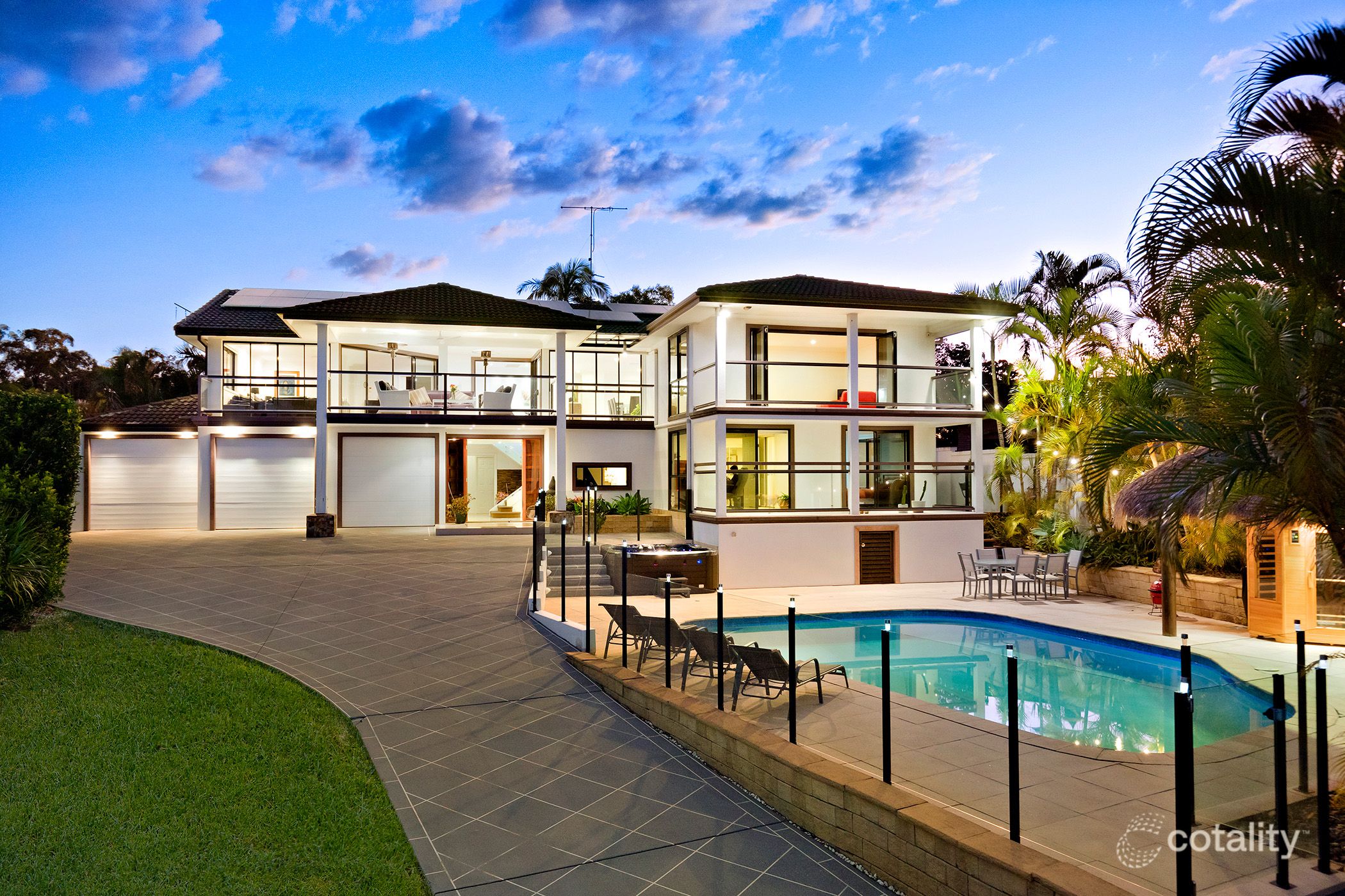 6 Bligh Ct, Benowa, QLD 4217