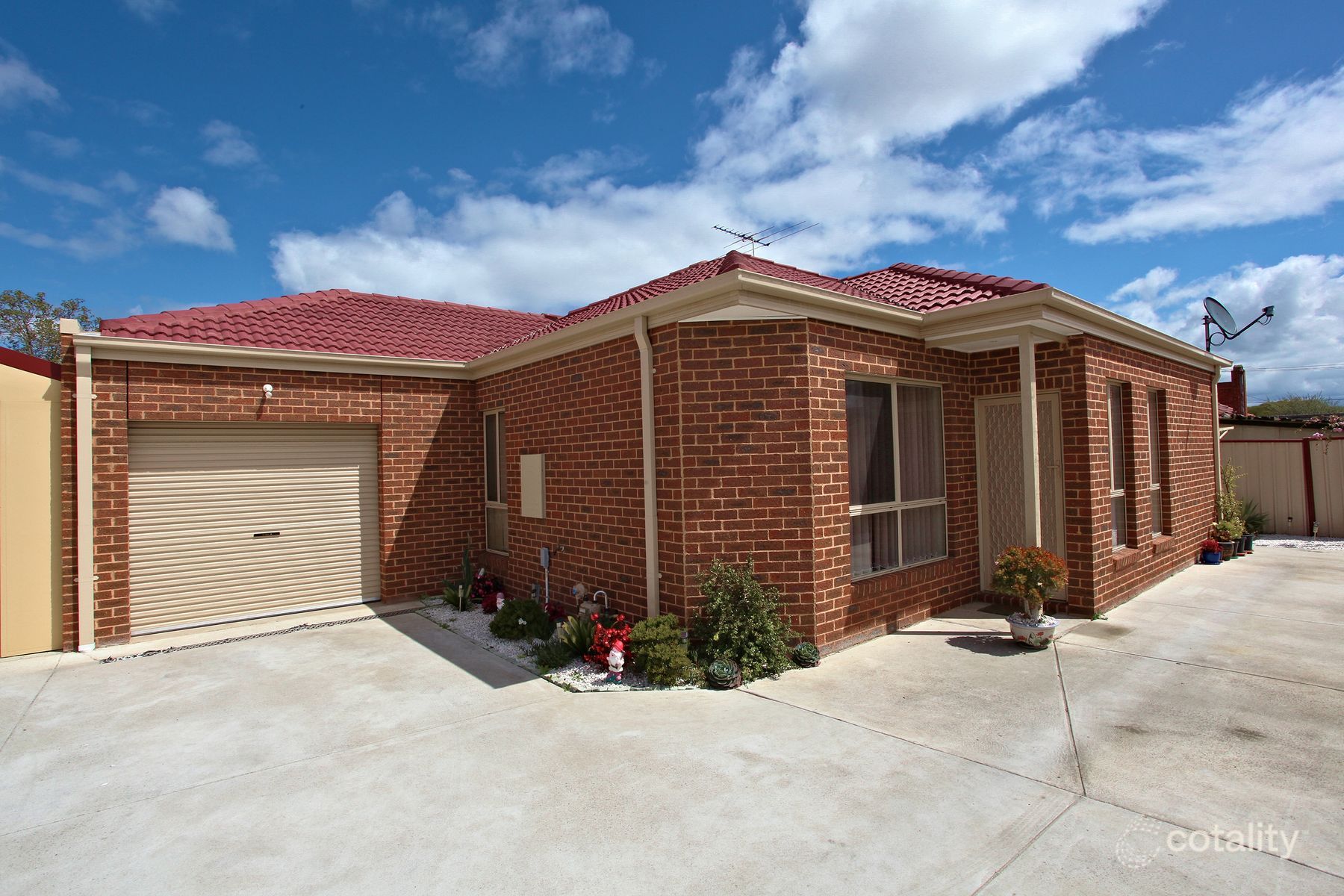 2/49 Duke St, Sunshine, VIC 3020