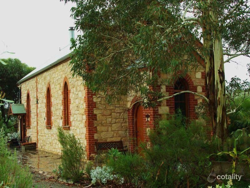 24 Alexander St, Kybunga, SA 5453