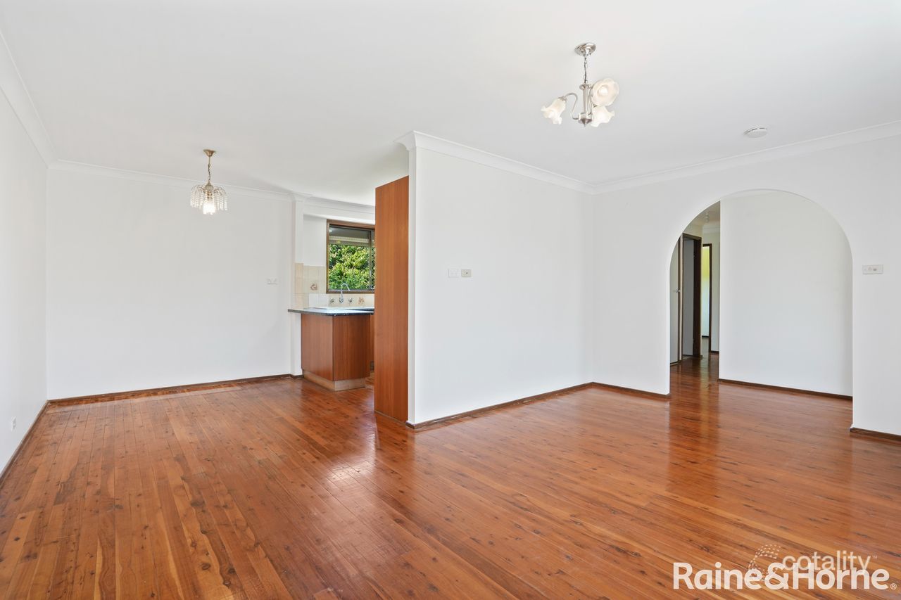 5 Cato Cl, Edensor Park, NSW 2176