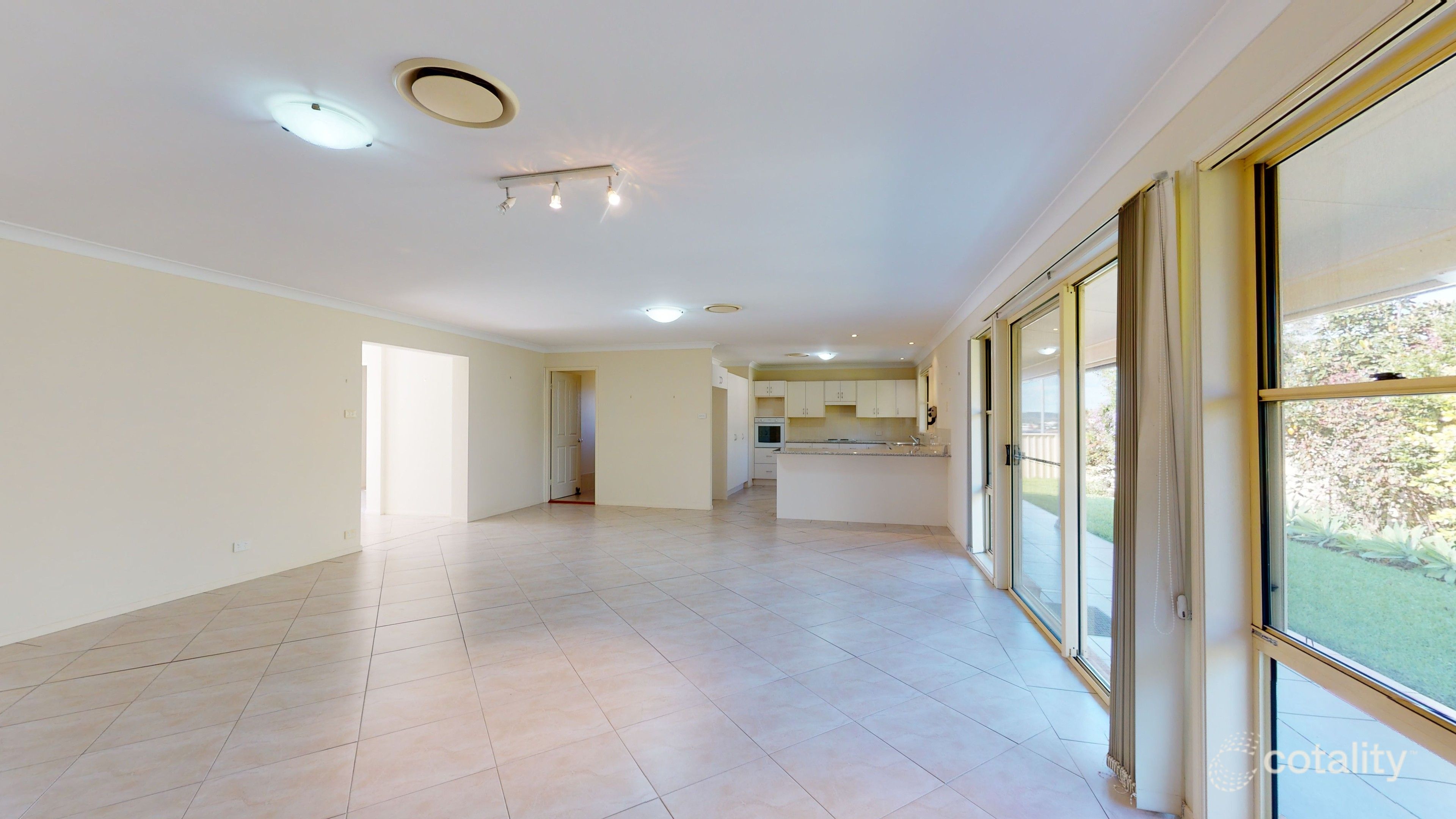 2 Brittany Ave, Rutherford, NSW 2320