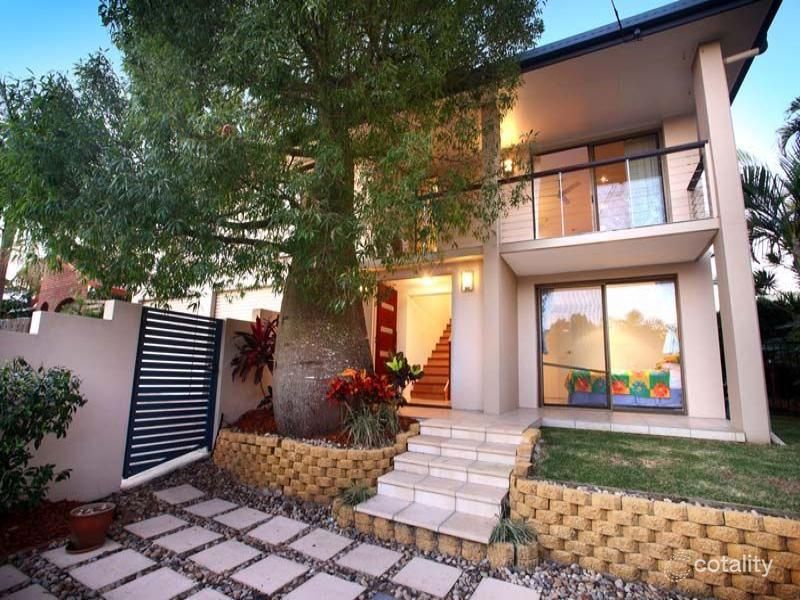 8 Toorumbee Dr, Mooloolaba, QLD 4557