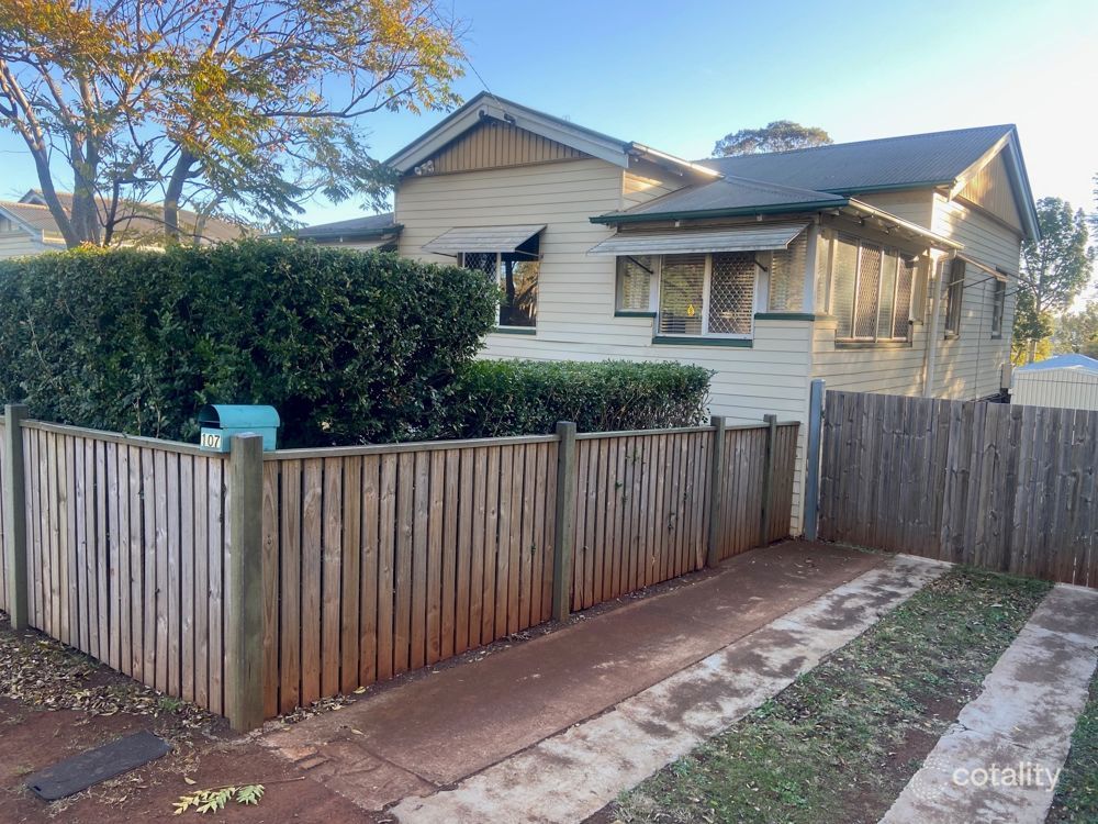 107 Ruthven St, Harlaxton, QLD 4350