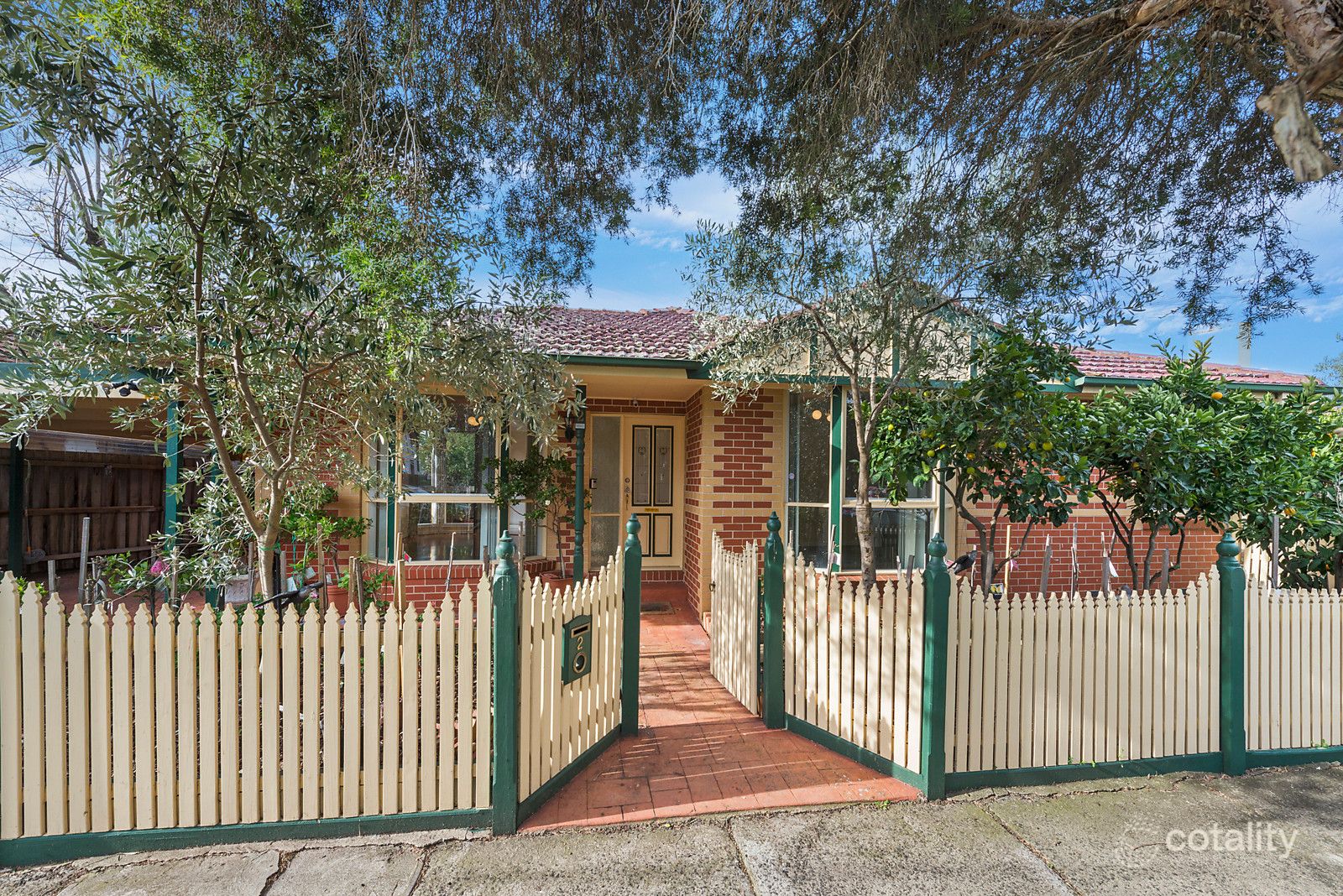 2 Blackwood Pde, Heidelberg West, VIC 3081