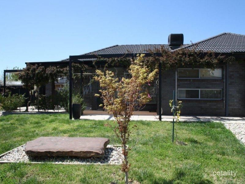 1 Broadbent Ct, Mansfield, VIC 3722