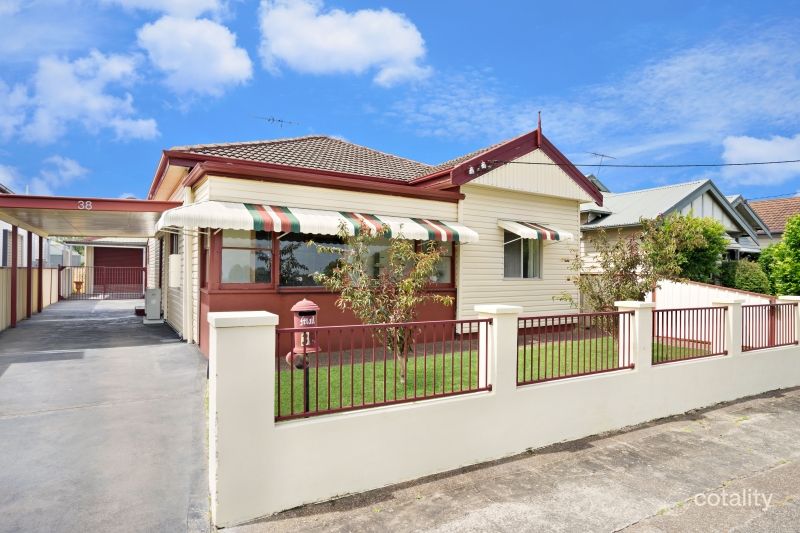 38 Boreas Rd, Hamilton North, NSW 2292