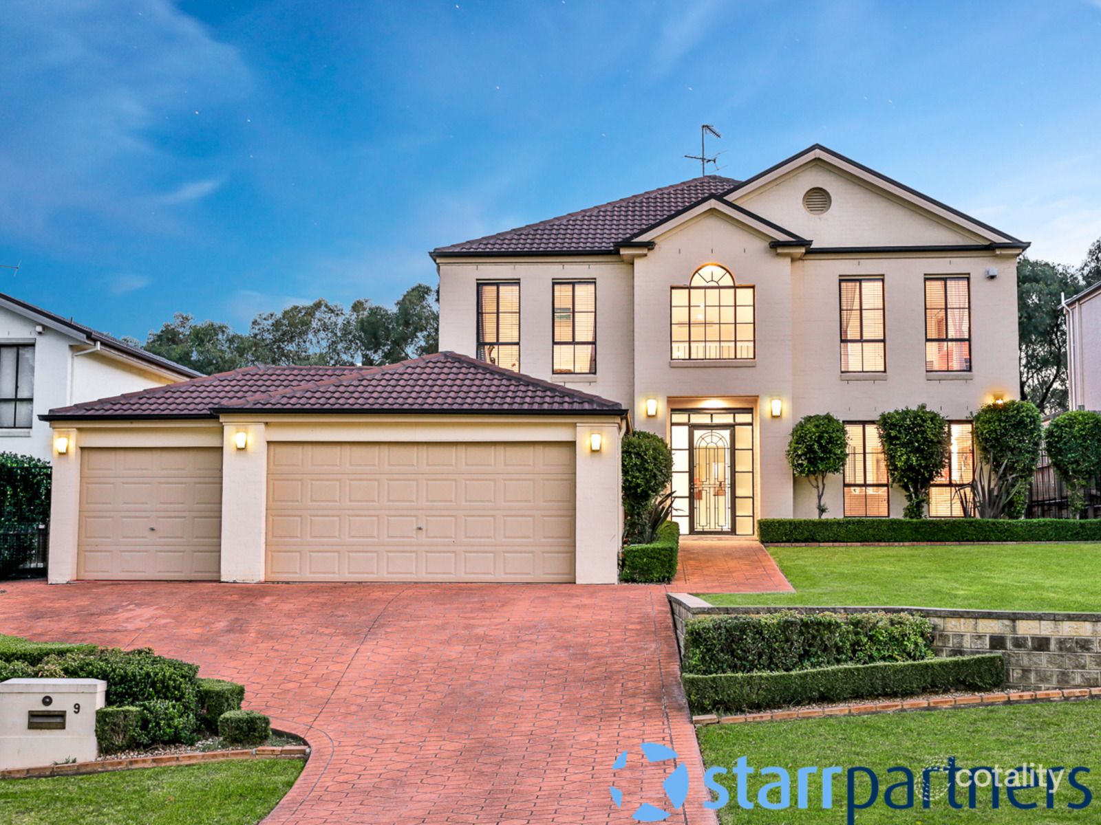 9 Governors Way, Macquarie Links, NSW 2565