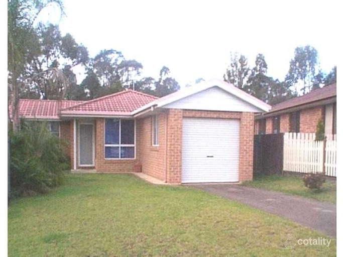 5 Davy Pl, St Helens Park, NSW 2560