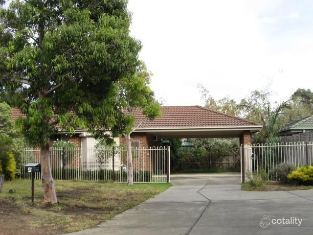 7 Harness Ct, Sydenham, VIC 3037