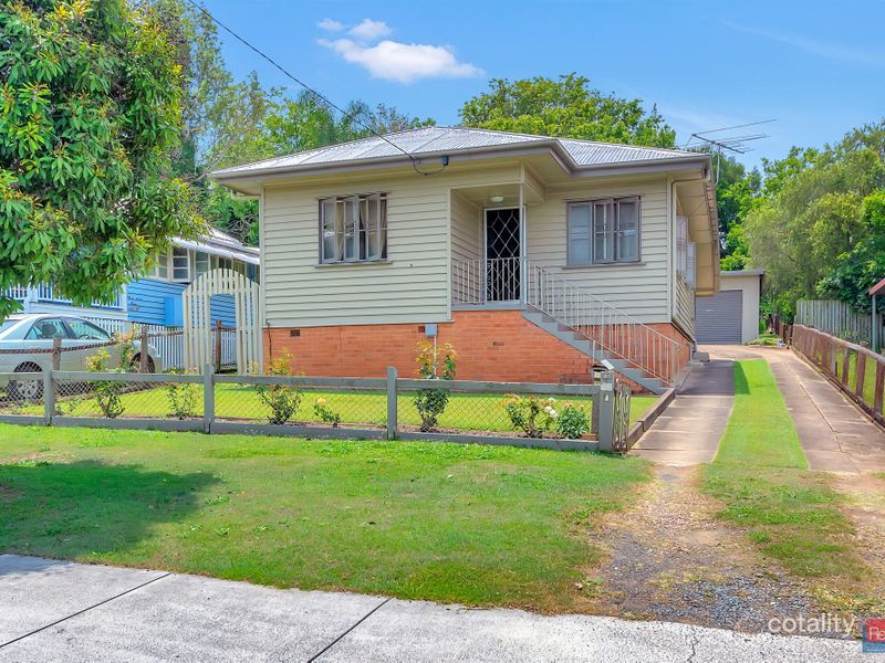 21 Moffatt St, Ipswich, QLD 4305