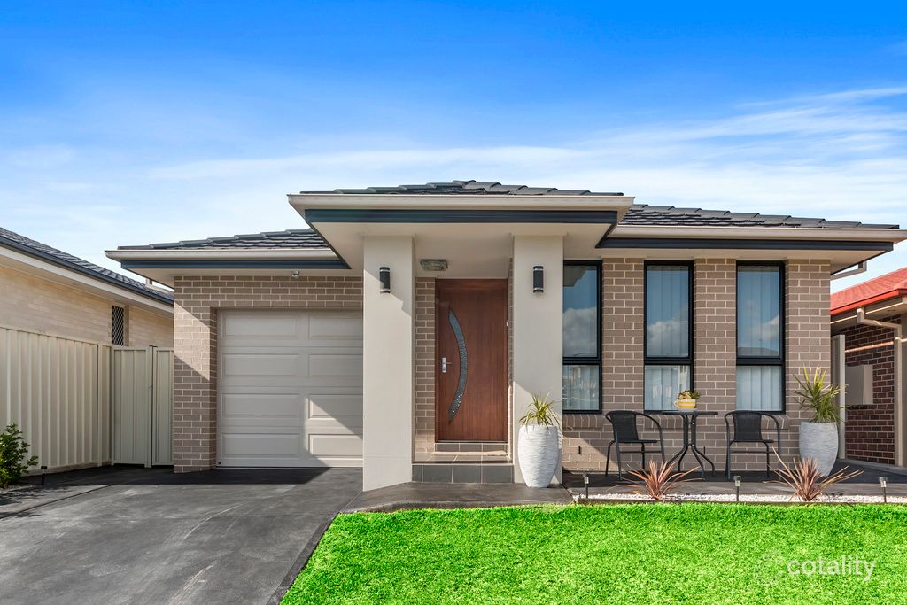 13 Bonython Ave, Middleton Grange, NSW 2171