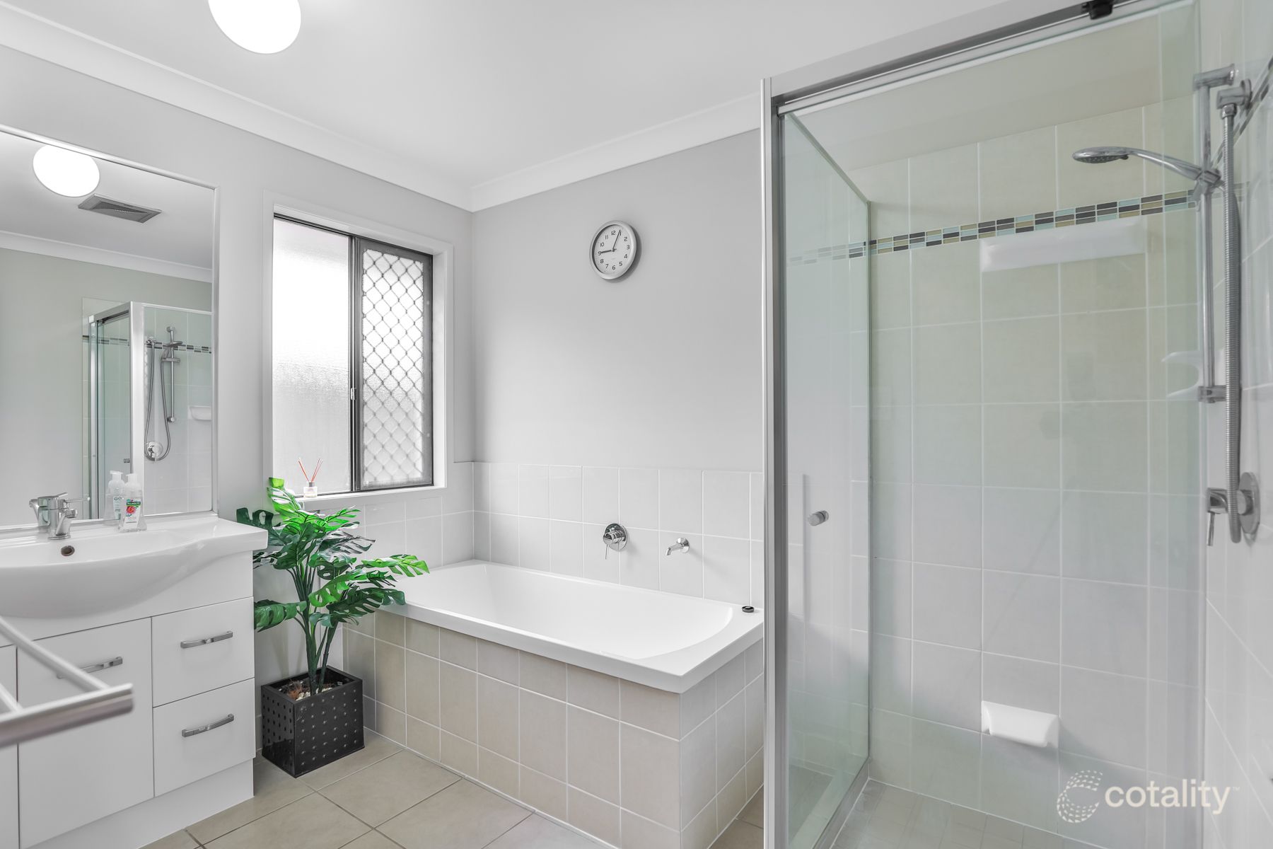 5 Dily St, Hillcrest, QLD 4118