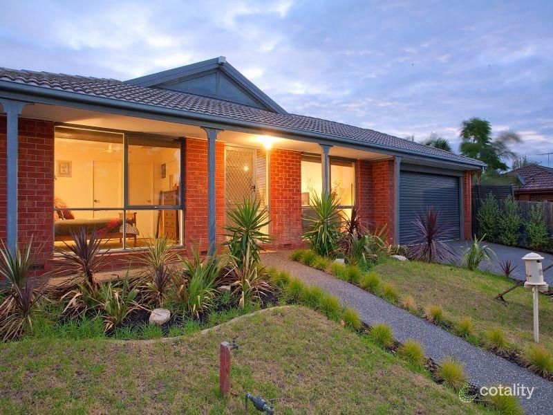 24 Bokissa Dr, Frankston, VIC 3199