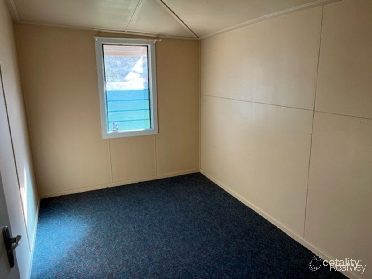 64 Dee St, Mount Morgan, QLD 4714