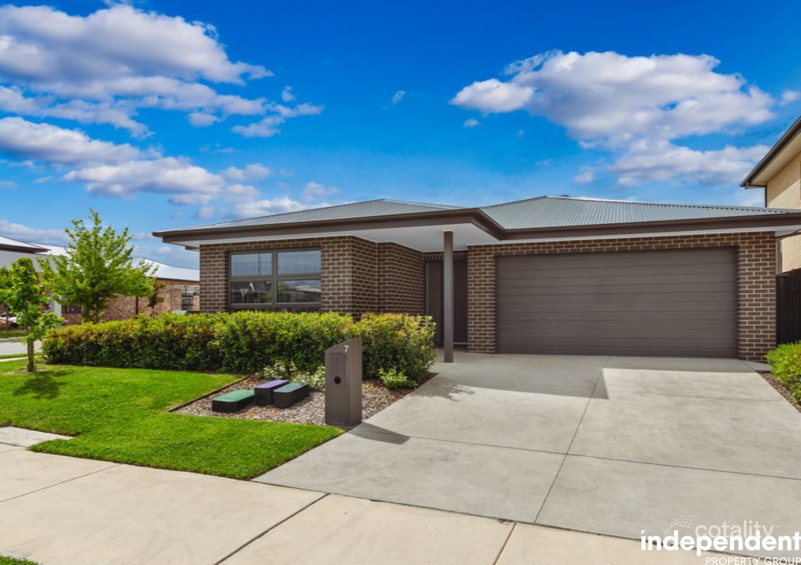 7 Sparrow St, Googong, NSW 2620