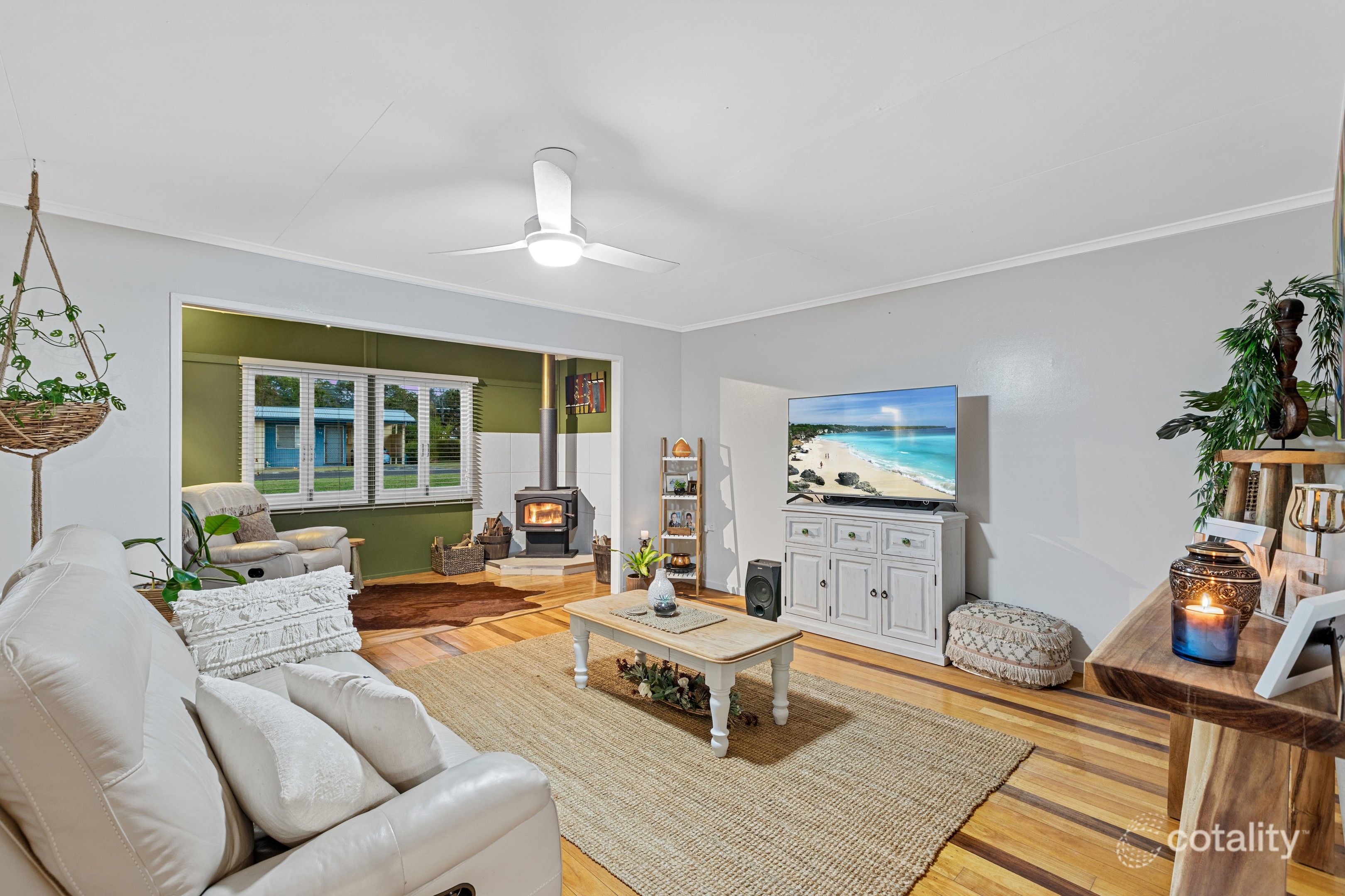 16 Glenys St, Burnside, QLD 4560