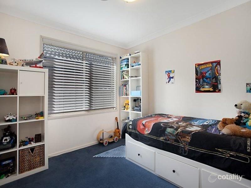 18 Churchill Cct, Hamilton South, NSW 2303