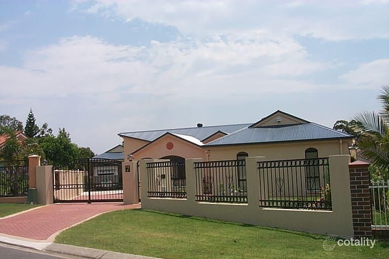 7 Goold Cl, Robertson, QLD 4109