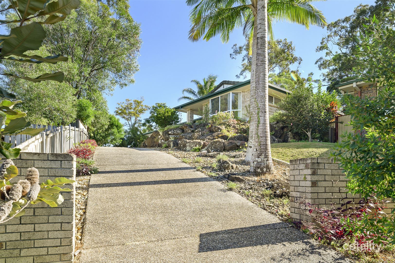 4 Mitre Pl, Molendinar, QLD 4214