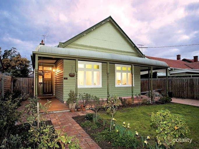 25 Junction St, Newport, VIC 3015