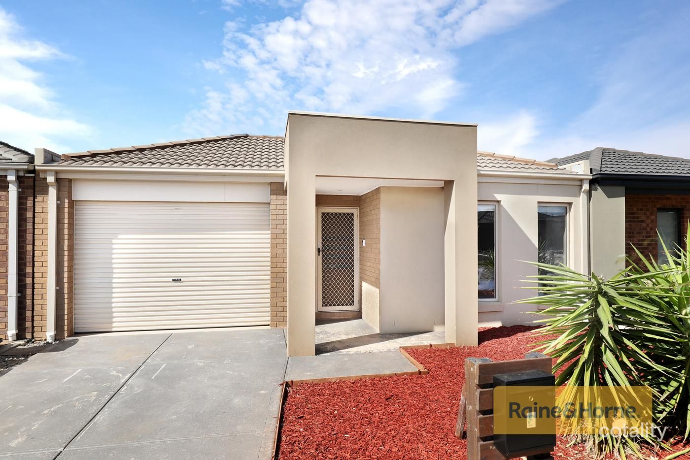 8 Colonus St, Kurunjang, VIC 3337