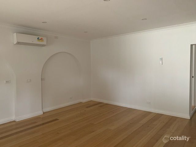 8 Lowson St, Fawkner, VIC 3060