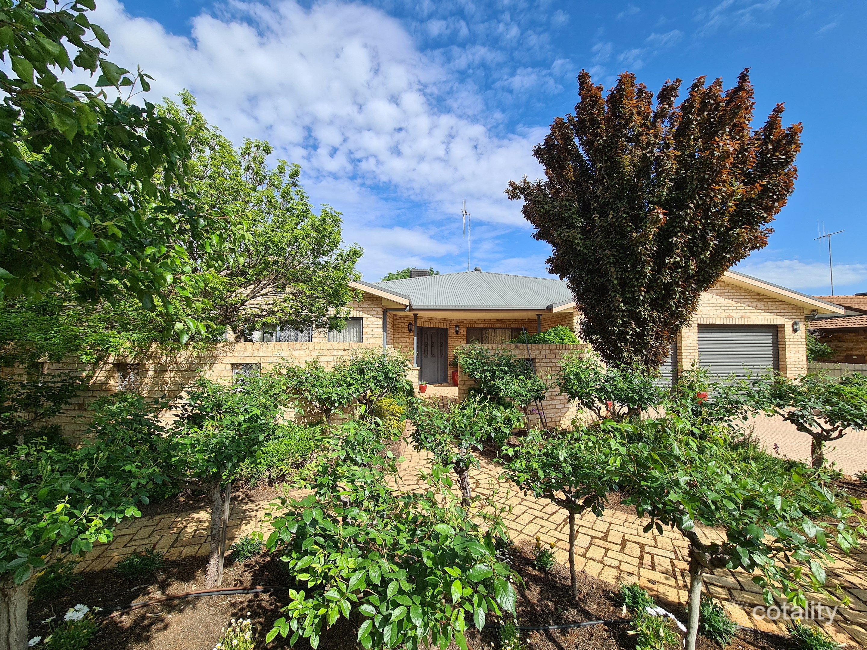 18 Lawson St, Parkes, NSW 2870