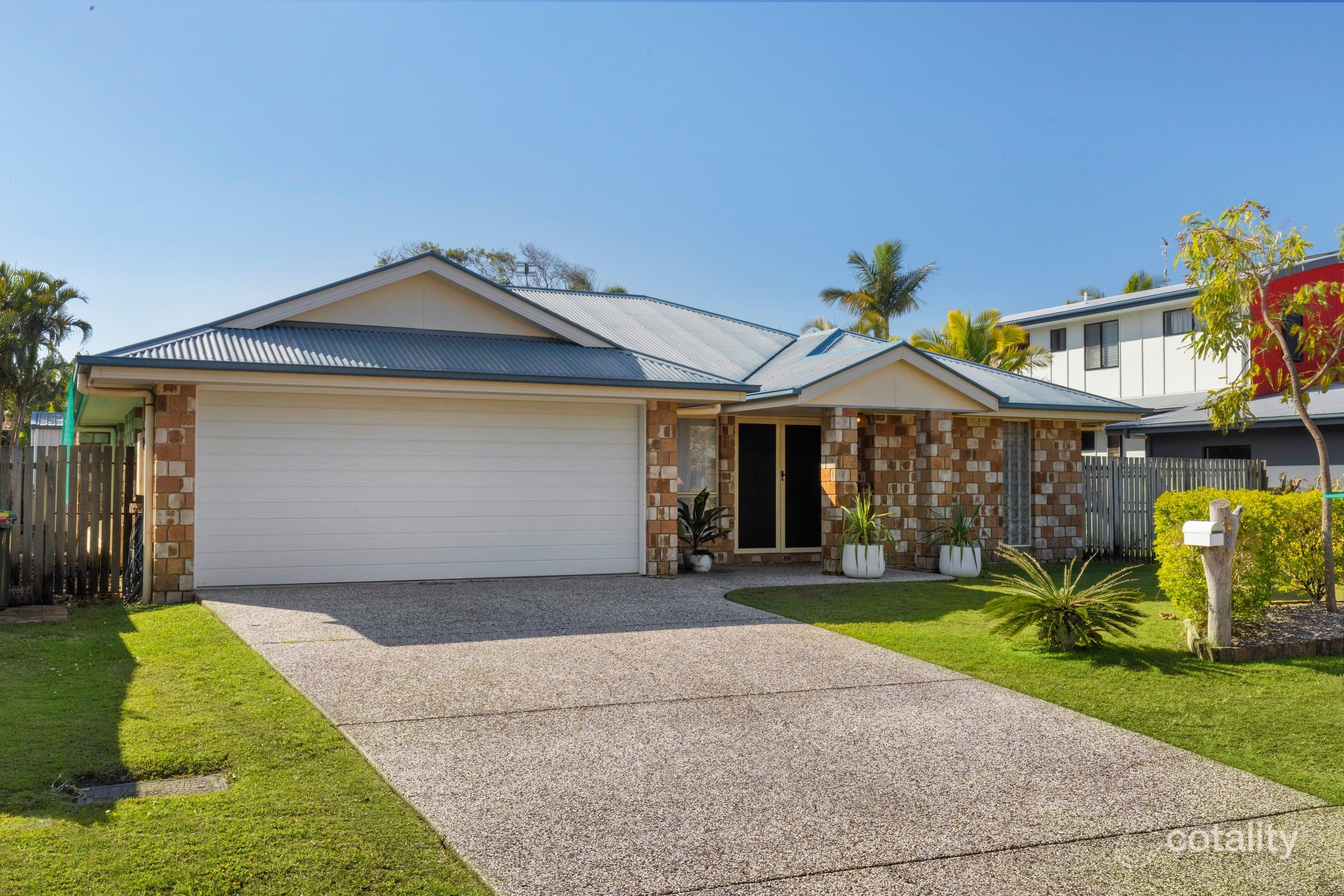 44 Sassifras St, Mudjimba, QLD 4564