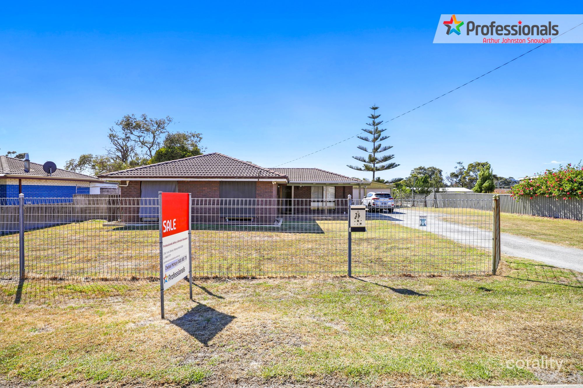26 Turner St, Orana, WA 6330