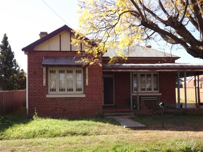 26 Elizabeth St, Parkes, NSW 2870