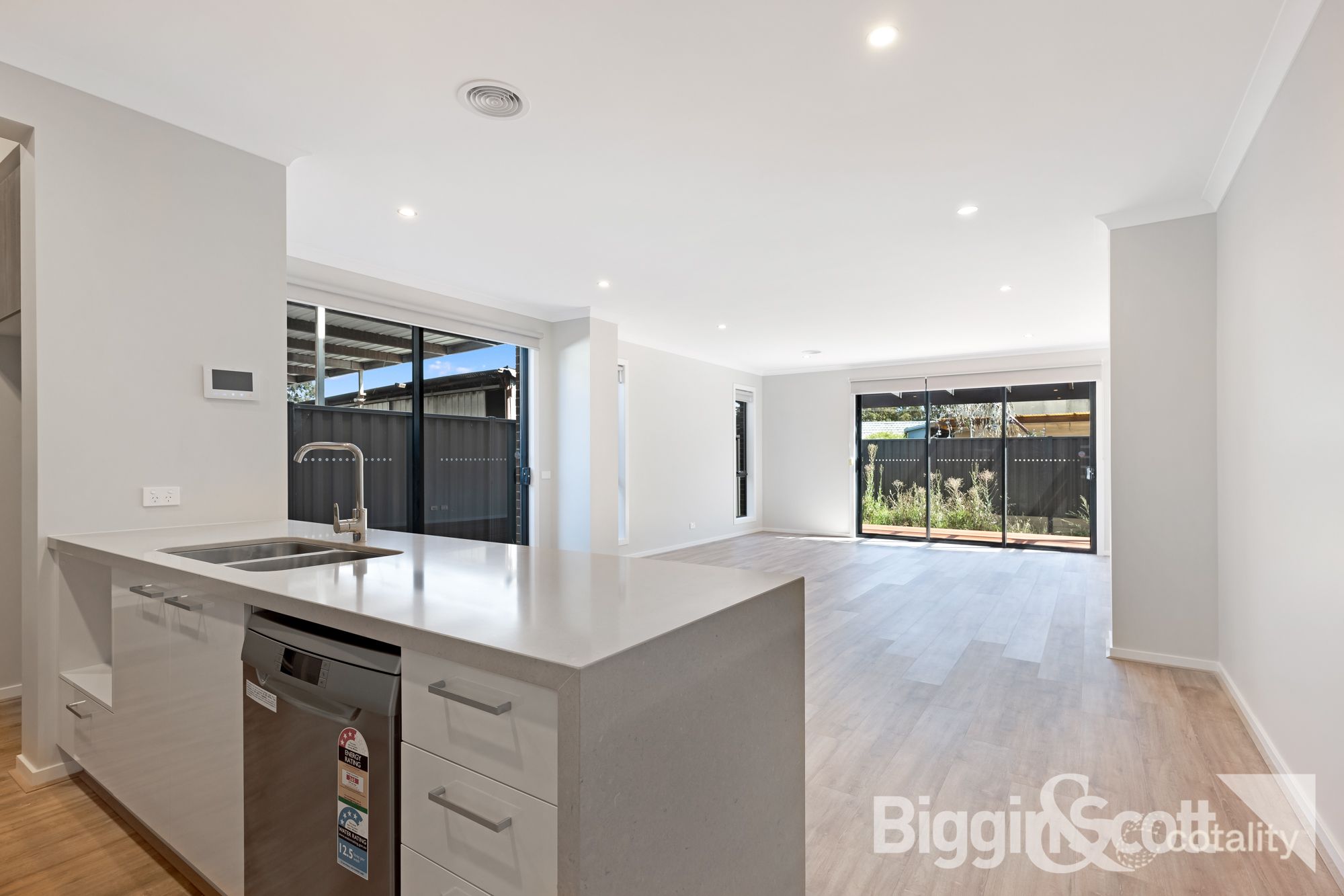 28b Dunedin St, Maidstone, VIC 3012